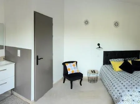 Le Pakok Bed & Breakfast