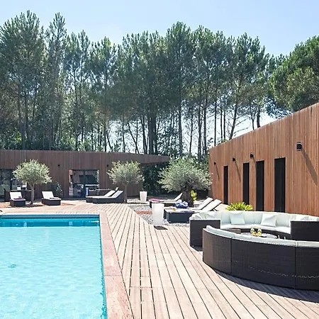 Le Pakok Bed & Breakfast