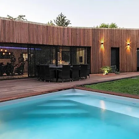 Le Pakok Bed & Breakfast