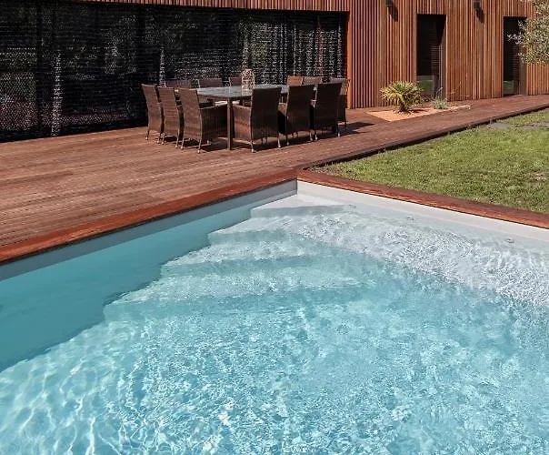 Le Pakok Bed & Breakfast 3*